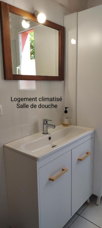 Le Barcares Logement Climatise Pour 6 Personnes, Draps Et Serviettes Non Fournis Air-Conditioned Accommodation For 6 People, Sheets And Towels Not Provided Alojamiento Con Aire Acondicionado Para 6 Personas, Sabanas Y Toallas No Incluidas 외부 사진
