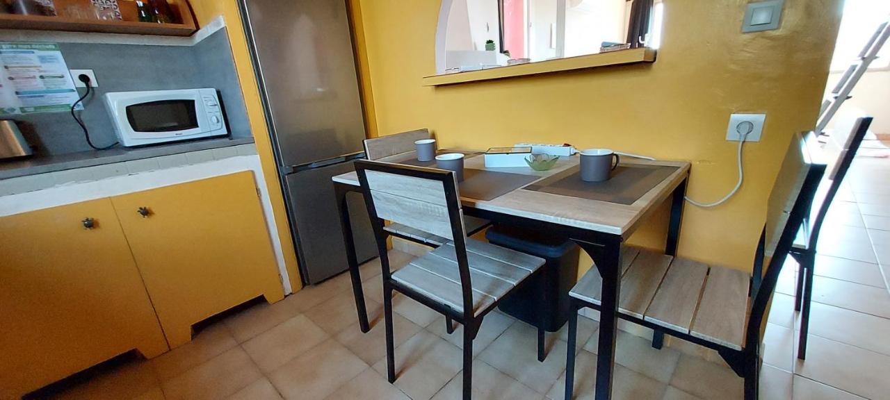 Le Barcares Logement Climatise Pour 6 Personnes, Draps Et Serviettes Non Fournis Air-Conditioned Accommodation For 6 People, Sheets And Towels Not Provided Alojamiento Con Aire Acondicionado Para 6 Personas, Sabanas Y Toallas No Incluidas 외부 사진