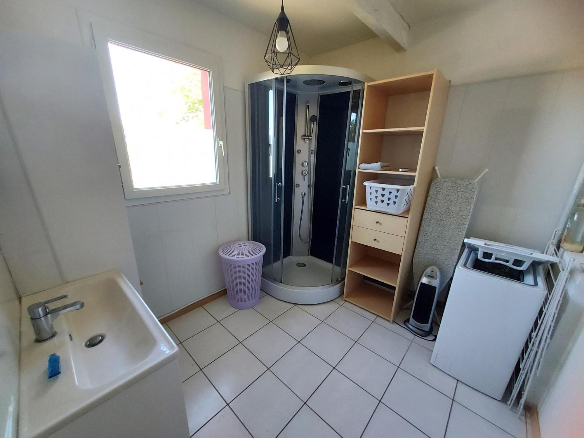 Le Barcares Logement Climatise Pour 6 Personnes, Draps Et Serviettes Non Fournis Air-Conditioned Accommodation For 6 People, Sheets And Towels Not Provided Alojamiento Con Aire Acondicionado Para 6 Personas, Sabanas Y Toallas No Incluidas 외부 사진